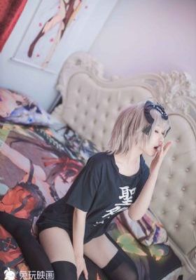美女的尿口免费