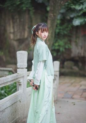 亿同看彩虹小蓝2023免费